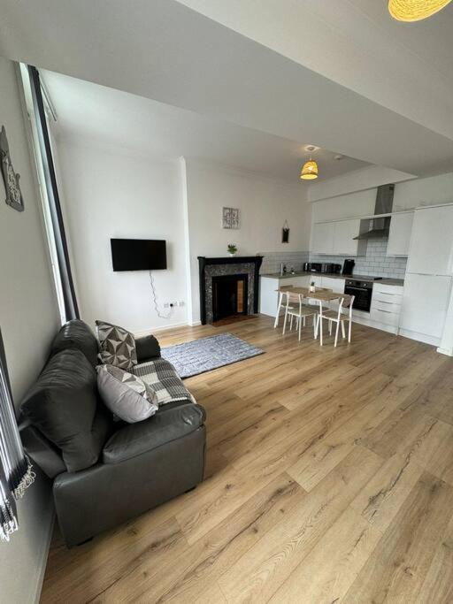 Spacious Flat In Sheffield City Center Gs304 Extérieur photo